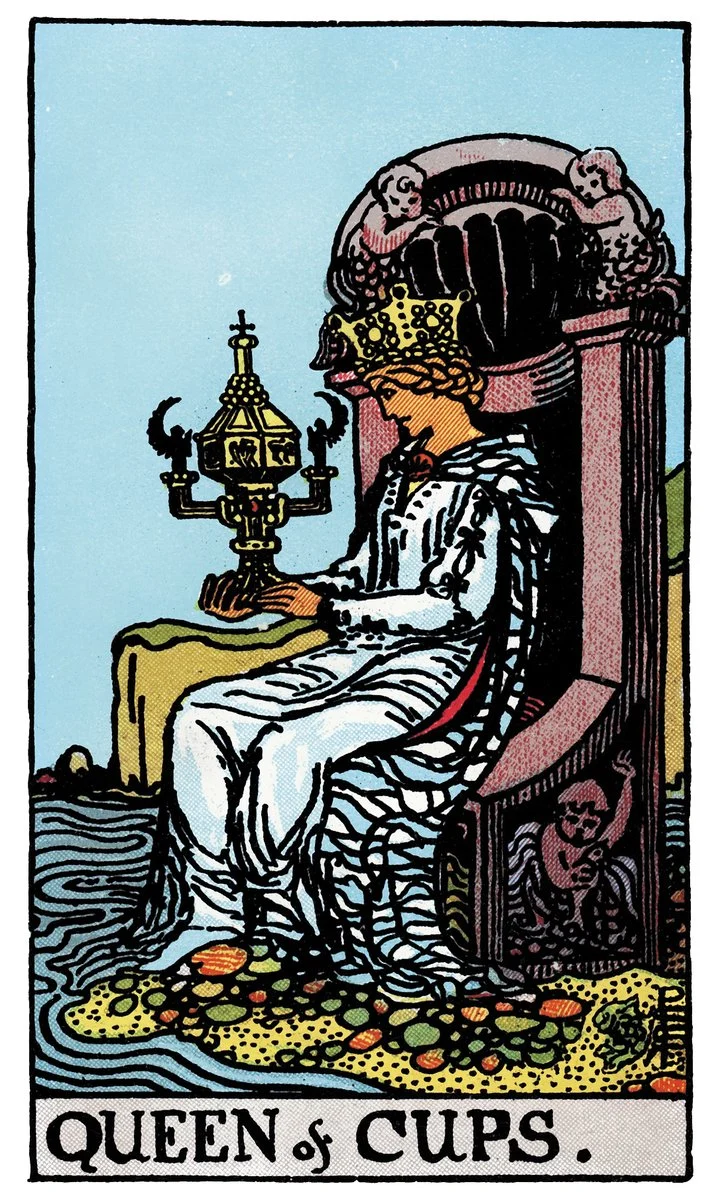 Queen of Cups — ผู้ดูแลถ้วย